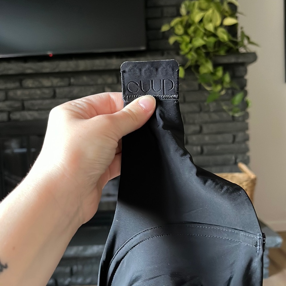 UNWORN CUUP BRA - The Scoop